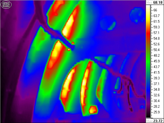 Термограмма распределения температур обшивки вертолёта