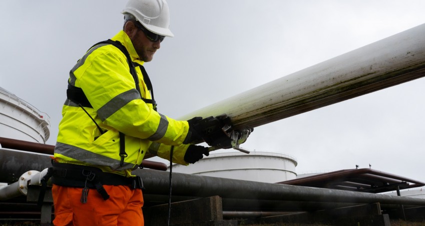 Поиск коррозии на трубе