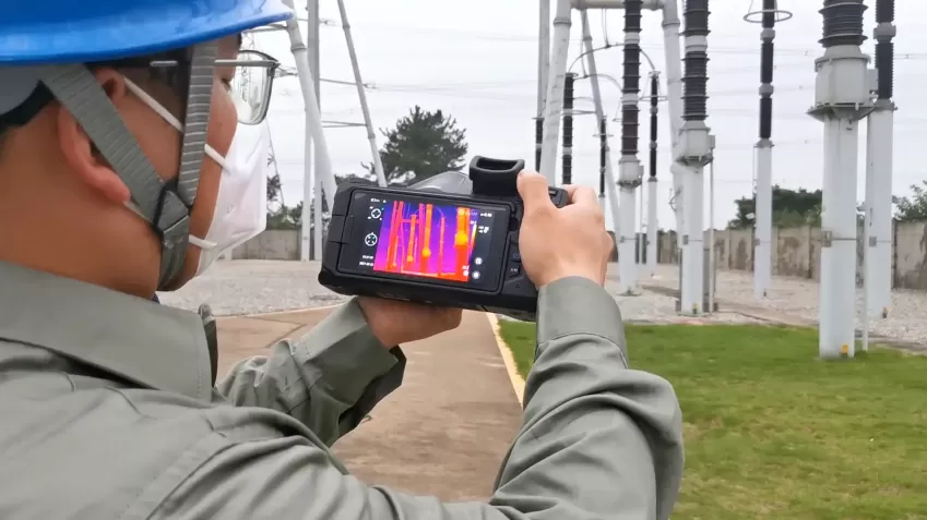 Обследование подстанции с тепловизором Guide PS400
